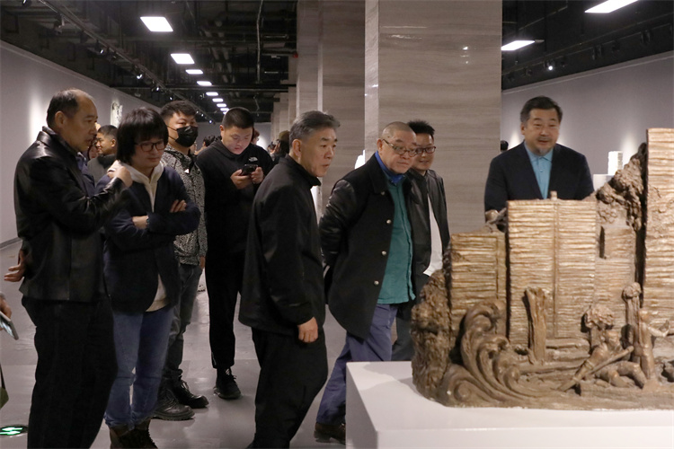 6.展览现场.jpg
